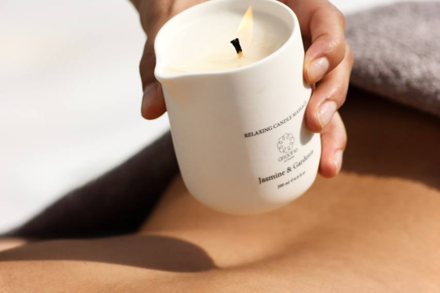 CANDLE MASSAGE BENEFITS WARMTH AND AROMATHERAPY